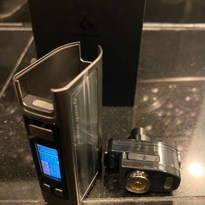 Brand New Geek 40-50W Puff Device
